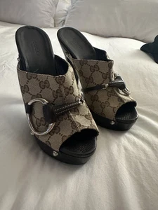 Gucci Monogramme Cellarius Icône Horsebit Mule Slide Bois Plateforme Talons IT 37,5
