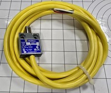 SQUARE D - 9007MS02S0300 - LIMIT SWITCH, SPDT, 10A  300V, 5A  300V, HORIZONTAL