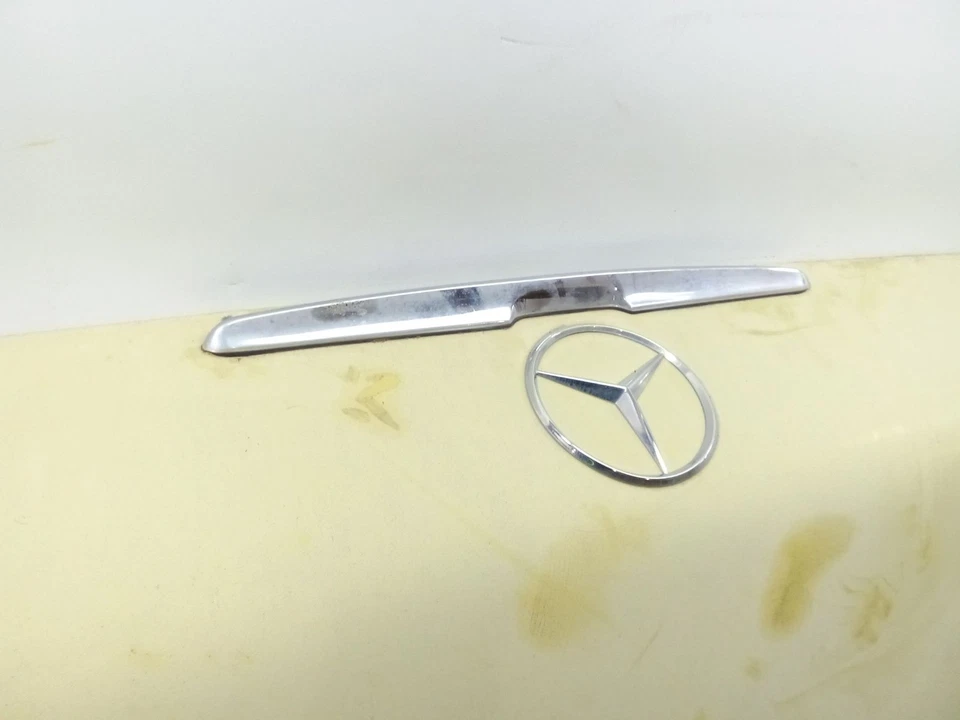 A1157500075 TAPA MALETERO / A115 750 00 75 / 162459 PARA MERCEDES-BENZ /8 W115 - Imagen 3 de 4