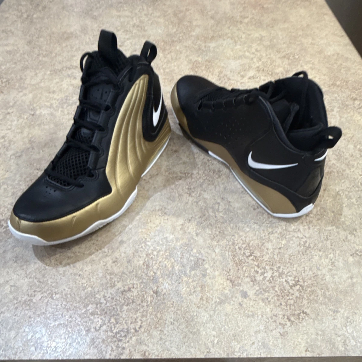 Nike Air Max Wavy \'Black Gold\' AV8061-003 Mens 10 NIKE Air Max Wavy Sz 10.5 Black/Metallic Gold-White Leather  main image 3