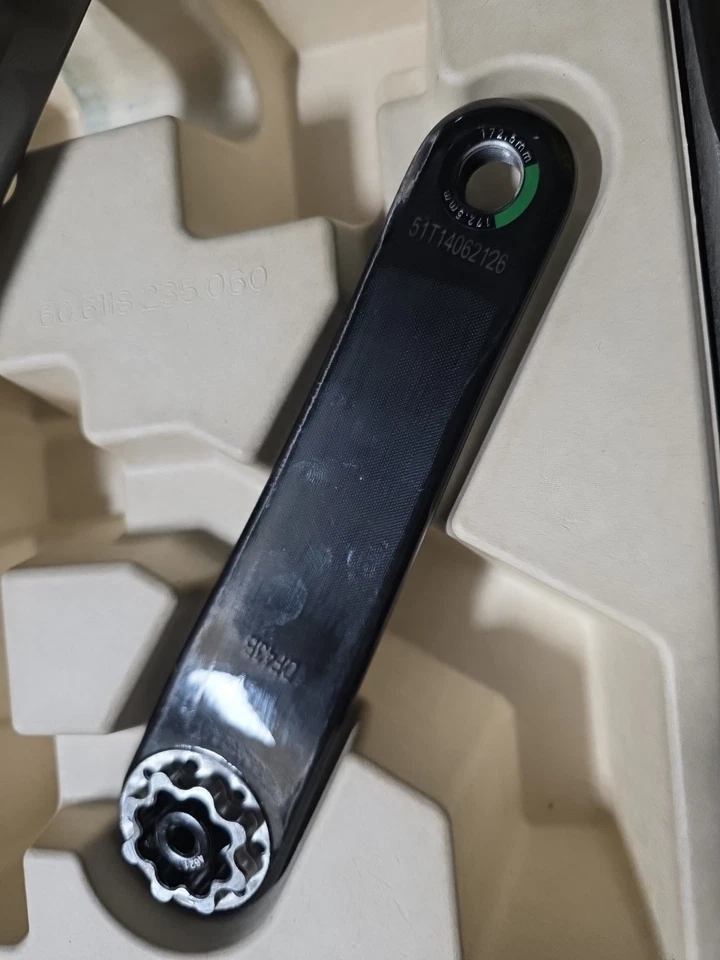 SRAM Force AXS Carbon D2 Dub 172.5mm 8-bolt Mount Crankset Used - Image 3 of 4