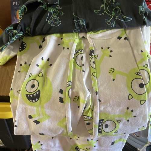 PIXAR Character Kid’s 4-Piece Pajama Set Size 6 New - Picture 5 of 7