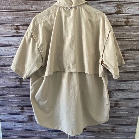 Alpine Design Men 's Short-Sleeved Button-Down Fishing Shirt Size M Pockets Logo - Image 2 of 4