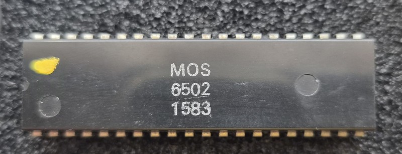 MOS 6502 CPU Chip for Commodore SFD 1001 / 8250 / 8250LP / 8050 - Vintage CPU