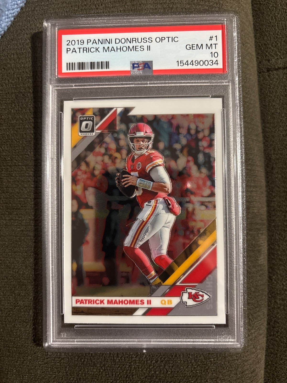 2019 Panini Donruss Optic - Patrick Mahomes II #1 Holo Prizm PSA 10
