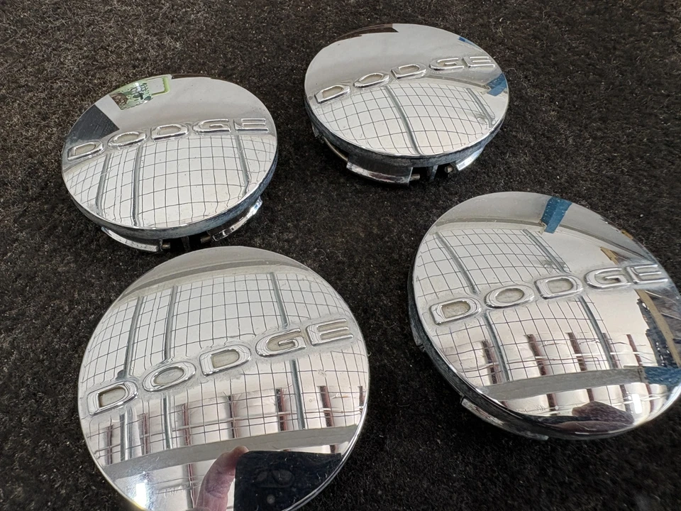 Set of 4, Dodge Avenger Caliber Challenger Wheen Chrome Center Cap #1SK35TRMAA Foto 2 de 4