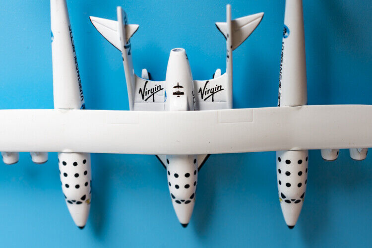 1:400 JC Wings VIRGIN GALACTIC Old Livery Passenger Plane Diecast