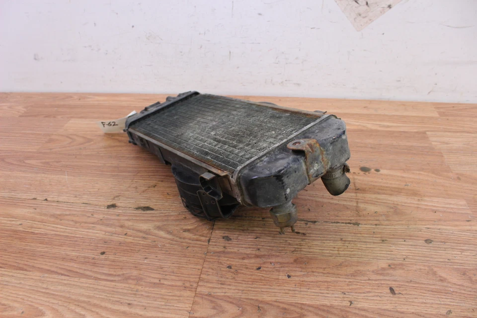 Honda VT700 VT 700 1985 enfriador de radiador de sombra con ventilador Foto 3 de 4