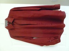 Mans Claiborne long sleeves shirt in maroon color Size M or 15,5 34/35