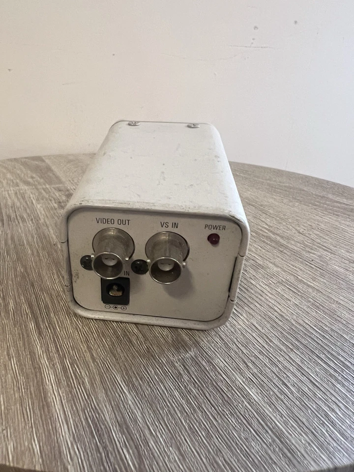 Sanyo VCB -3312P Camera  monochrome - CAMERA HEAD  12V - FREE POST - - Image 3 of 4