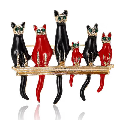 Elegant Enamel Cute Cat Family Brooch Crystal Kitten Pin Gold Animal Jewelry Gif