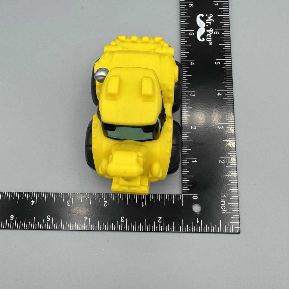 Chuck & Friends Digger Yellow Backhoe Loader Construction Vehicle Hasbro Toy - Image 4 of 4