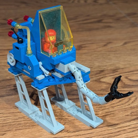 LEGO Space: Walking Astro Grappler (6882), 100% complete with one sub, no box