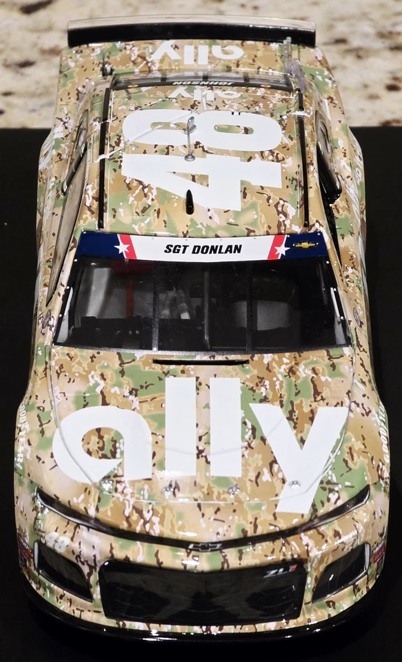 #48 Jimmie Johnson Ally Patriotic CocaCola 600 2019 1:24 diecast RCAA Elite raro Foto 4 de 4