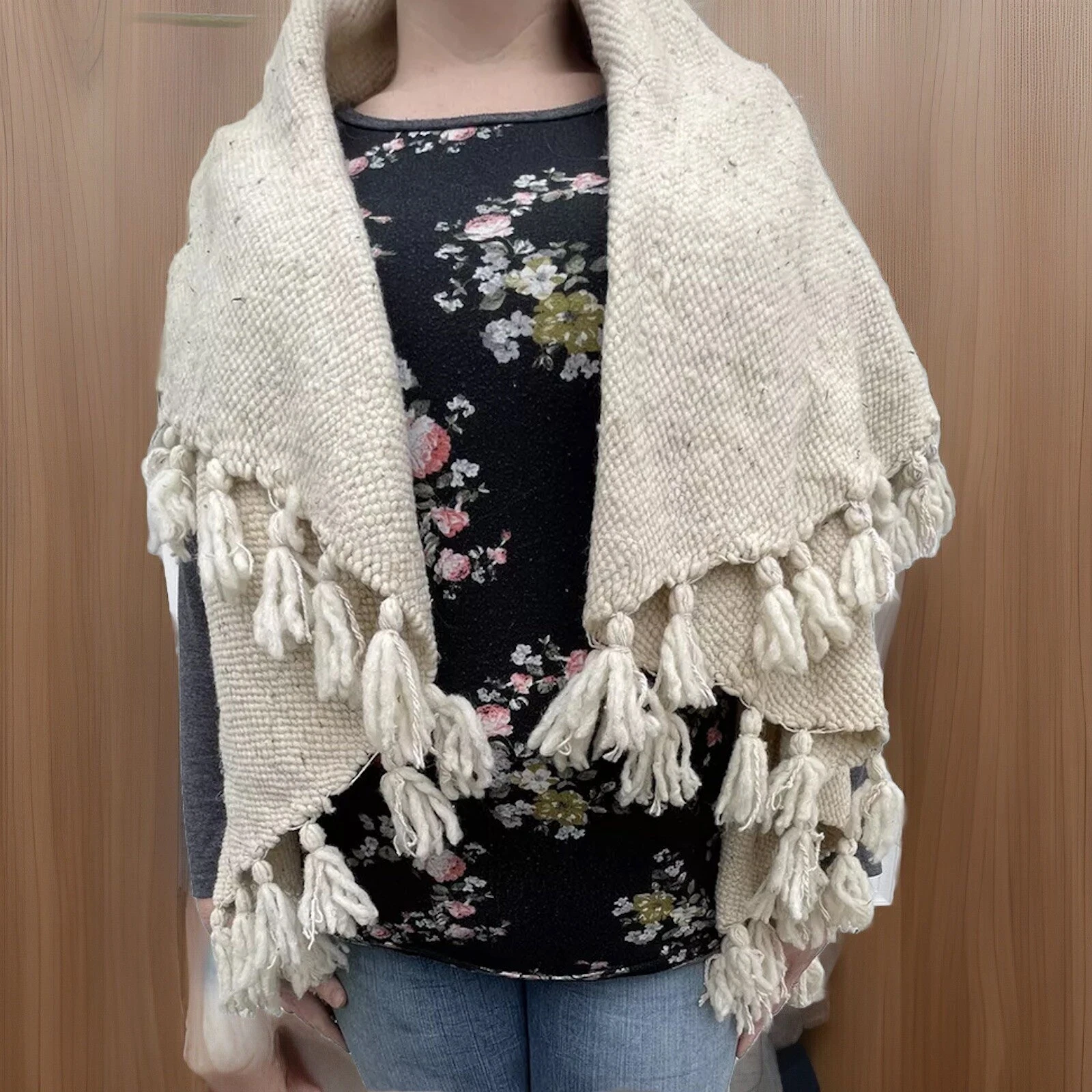Woman’s Wool Cape Poncho Boho Hippie Tassel Fringed ONE SIZE Beige