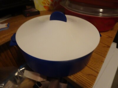Tupperware 9'' Round Micro Microwave Steamer 3 Piece #3066A 