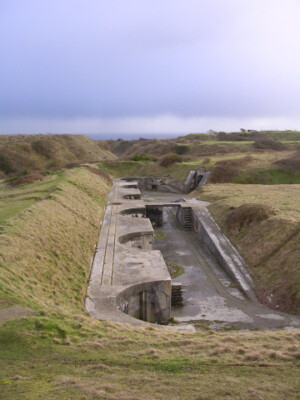 Foto 6x4 Hochwinkelgeschützstellungen nach Osten an der Verne Batterie Fo c2005
