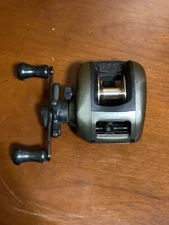 Quantum Lite QL 200 Fishing Reel