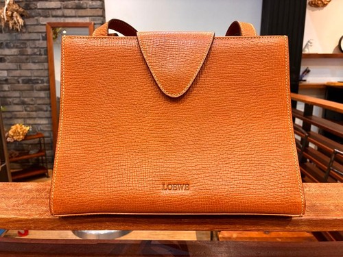 LOEWE Vintage Shoulder Bag, One-Shoulder Tote Style #QY42XH