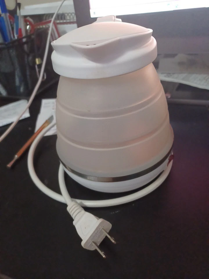 GOURMIA Folding Traveling Electric Tea Pot SMALL USED TESTED ENJOY