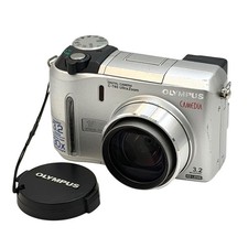 Olympus Camedia C-740 Ultra Zoom 3.2MP Digital Camera Silver 10x Optical Zoom