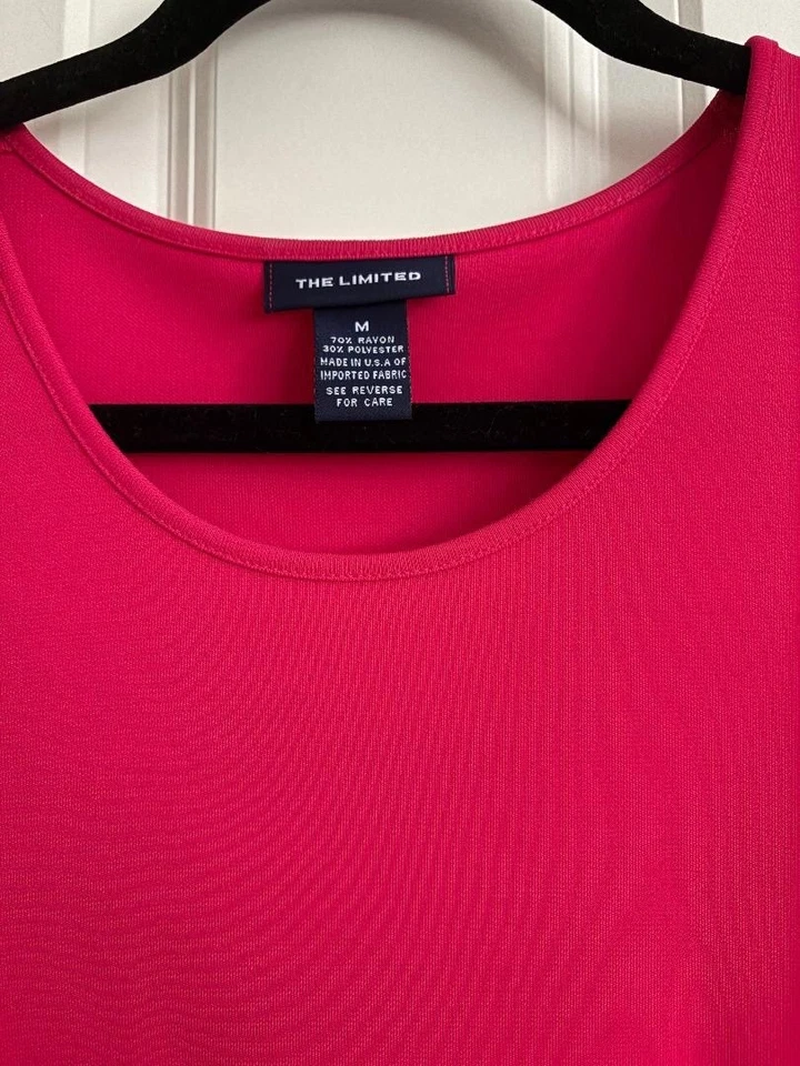 Camiseta sin mangas The Limited talla M rosa oscuro sin mangas cuello redondo mezcla de rayón nueva sin etiquetas EE. UU. Foto 3 de 3