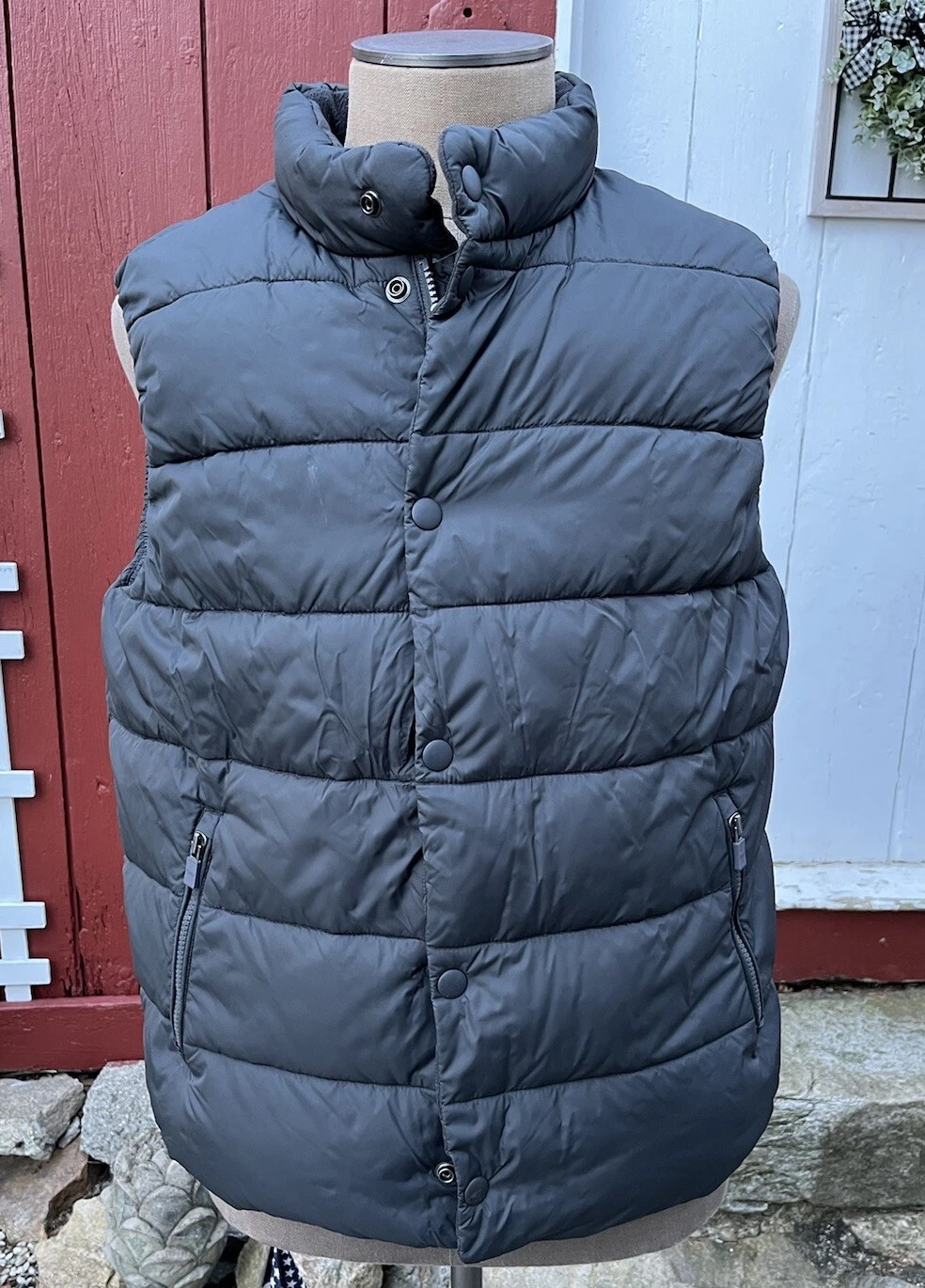 GAP Cozy Gray Puffer Vest Sleeveless Jacket Warm Layering Outerwear [Size Large]