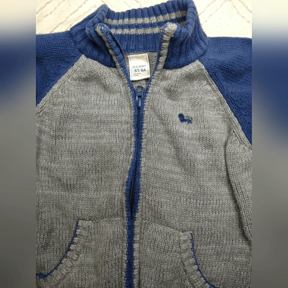Bundle Boys 5T Old Navy Puffer Vest Black & Blue, Old Navy 5T Zip Sweater Vest - Image 2 of 4