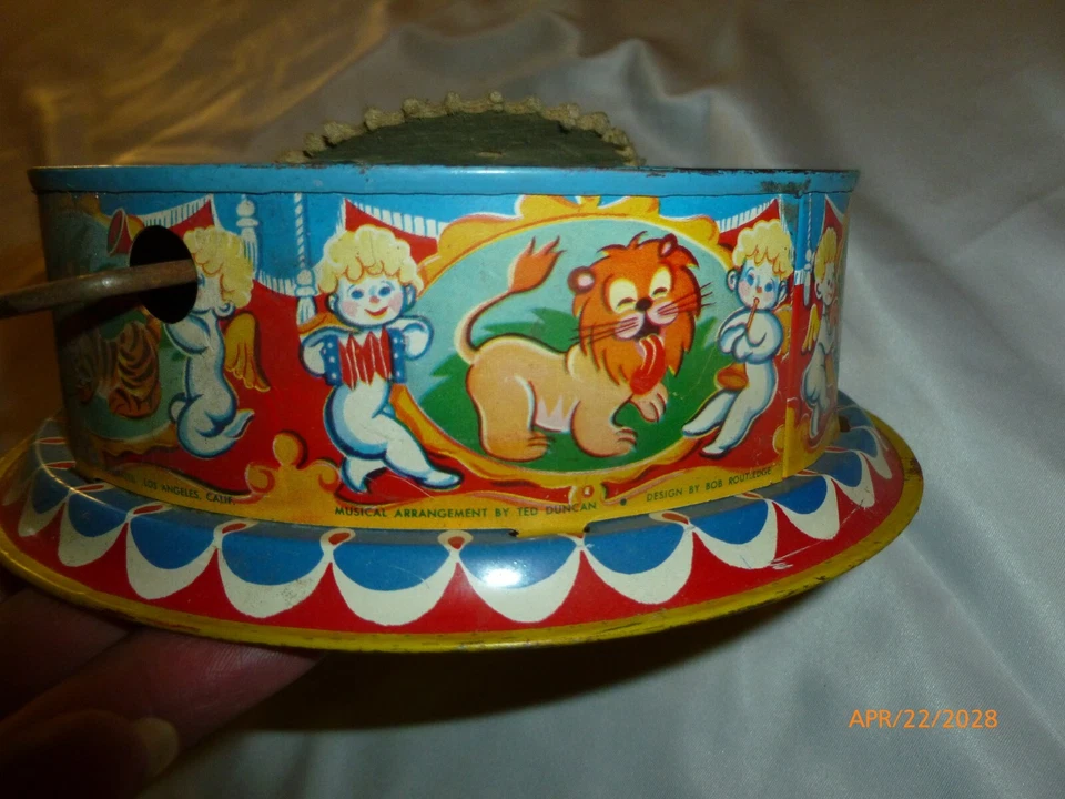 Carrusel Mattel Merry Go Round Music 1951 vintage parte inferior de manivela de hojalata solamente Foto 2 de 4