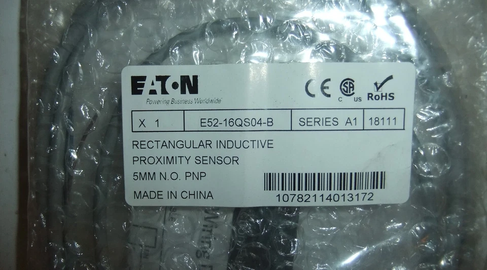 Eaton E52-16QS04-B Rectangular Inductive Proximity Sensor PNP - Image 2 of 3