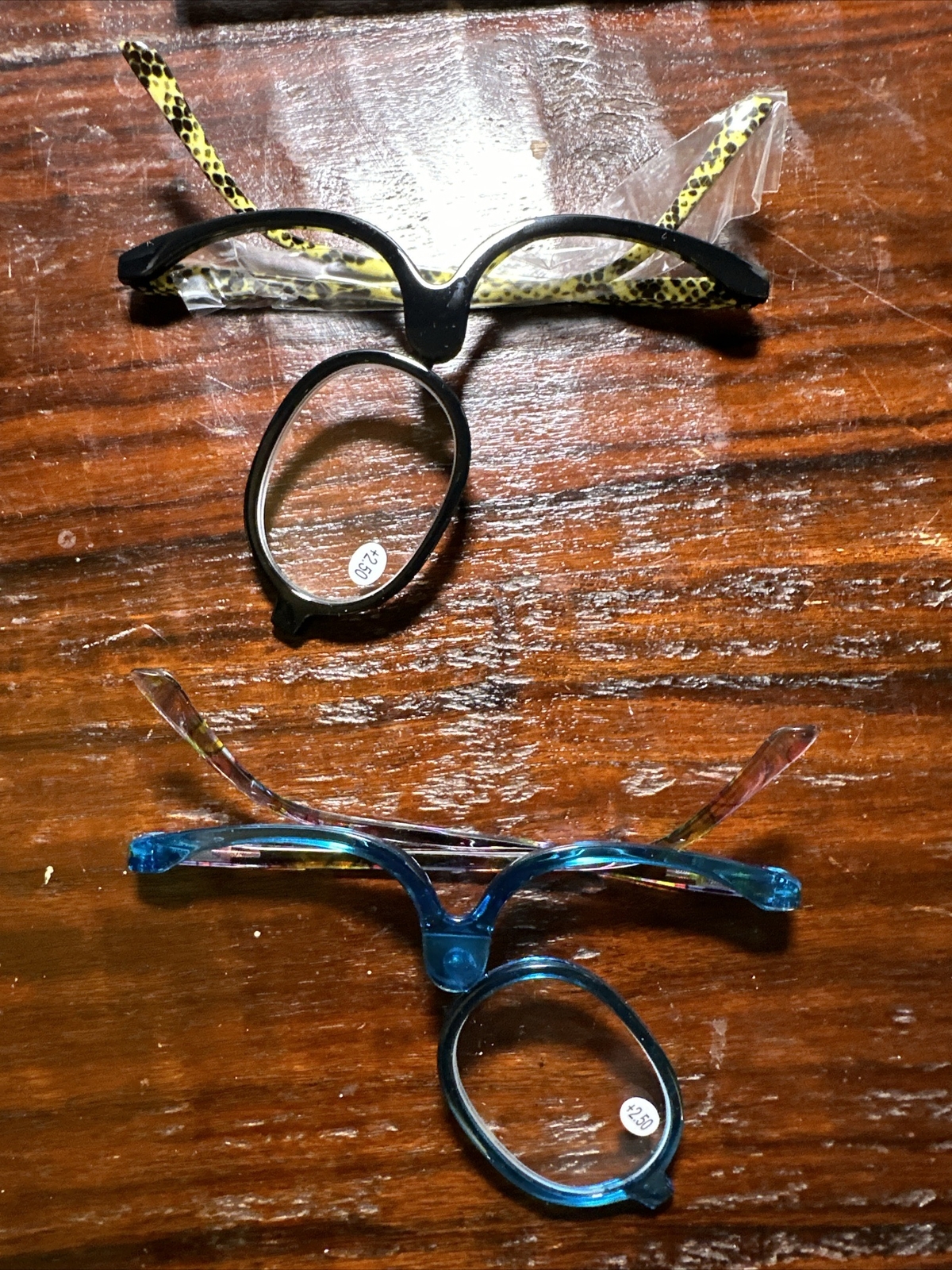 Monocle reading glasses 2.50 Very colorful and stylus. eBay