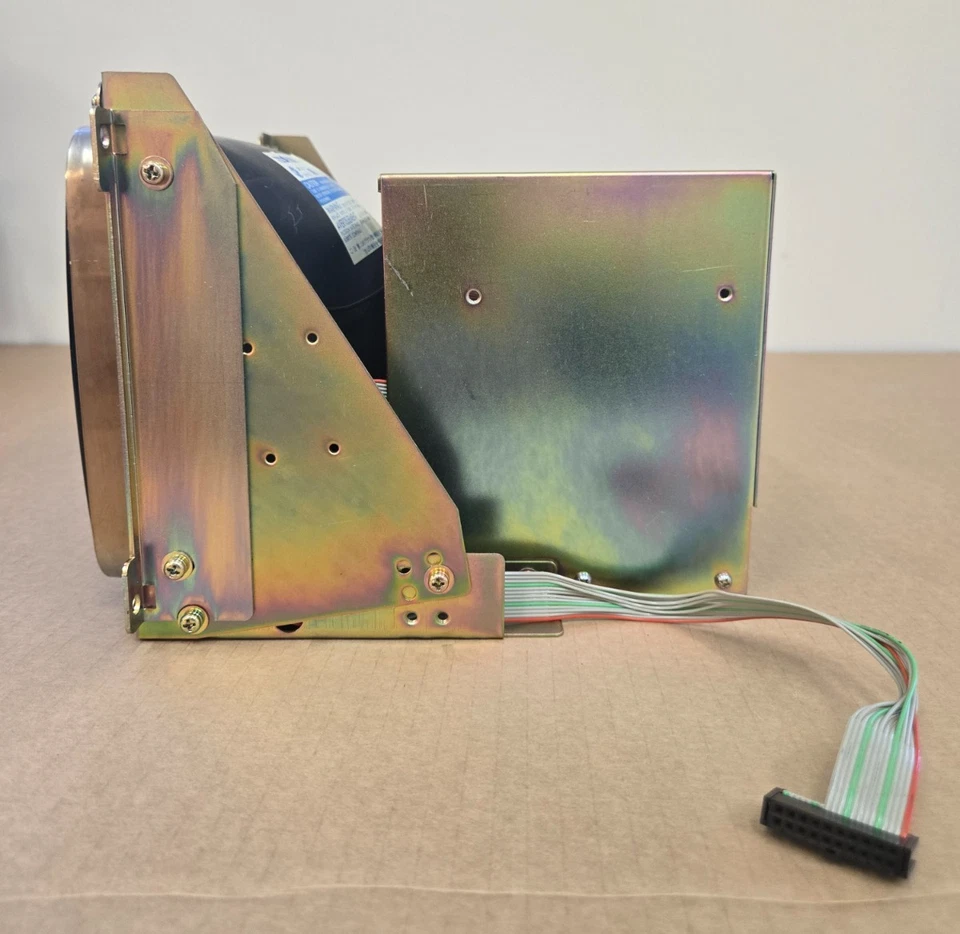 Unidad de exhibición eléctrica CRT Totoku MDT948B-3B, usada Foto 4 de 4