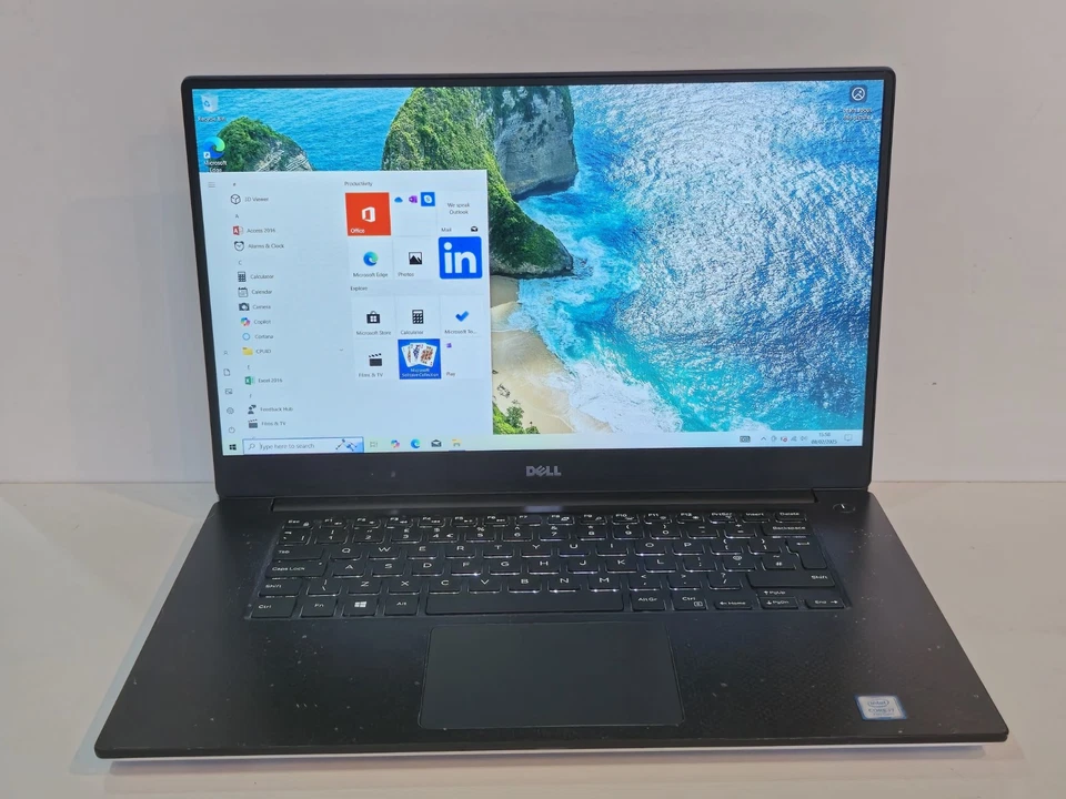 Dell XPS 15 9560 15.6" Laptop i7-7700HQ, GTX 1050, 8GB, 256GB SSD Windows 10 Pro - Image 3 of 4