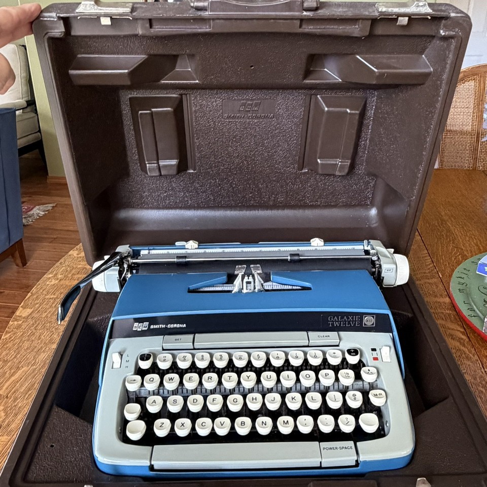 Vintage 1970s Smith-Corona Galaxie Twelve Typewriter Blue w/Case, Papers, Clean