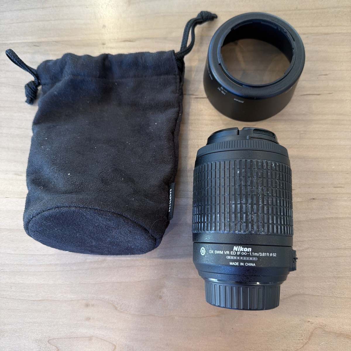 NIKON DX SWM VR ED IF 1.1m 3.61ft 52 NIKON AF-SNIKKOR 55-200mm 1:4