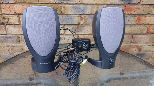 HK206 Harman Kardon Stereo PC Computer Speakers AC powered 3.5mm Jack.