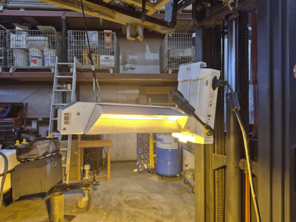 Светильник для выращивания растений Hydrofarm Phantom 1000 Вт DE двухсторонний HPS/MH 277 В с балластом PHB4020 - Изображение 2 из 4