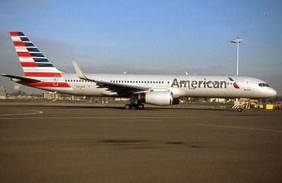 Aircraft Slide - 8 x slides of various Boeing 757's  (B051)