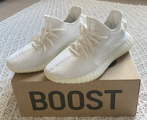 adidas YEEZY BOOST 350 V2 Men’s White Trainers UK Size 10 - Triple White