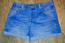 Wonder Nation Shorts Girls Size XL 14-16 Denim Pleated and Cuffed Blue Pockets