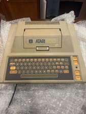 Atari 400 Vintage Home Computer Console Untes...