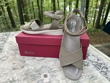 Munro American Brinn Dark Taupe Leather Strap...