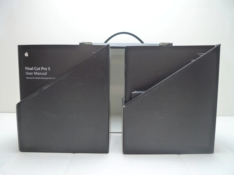 Apple Final Cut Studio HD | 9-Disc Set w/ Manuals - Image 3 of 4