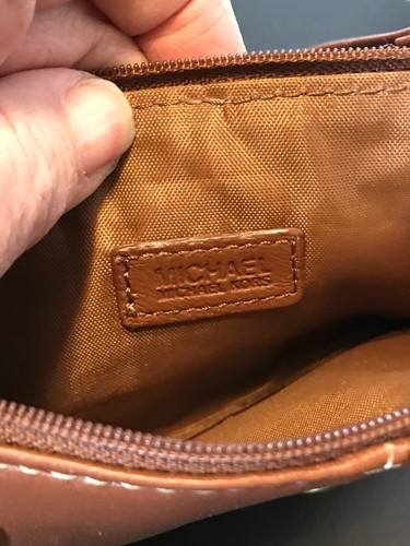 Vintage MICHAEL KORS Astor Brass Studded Brown Leather Wristlet - Picture 10 of 14