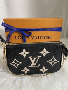 louis vuitton mini pochette dimensions