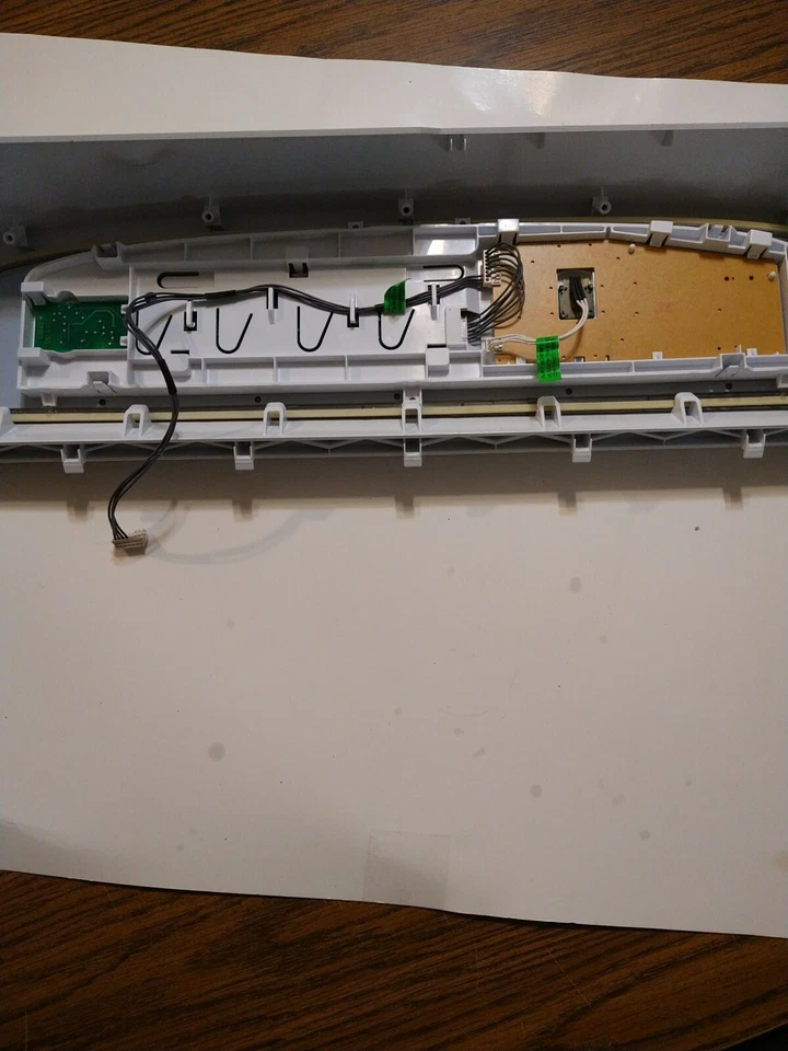 PANEL DE CONTROL Y TABLERO DE LAVADORA FISHER PAYKEL (modelo # WL4027P1) # 421982/424064 Foto 2 de 4