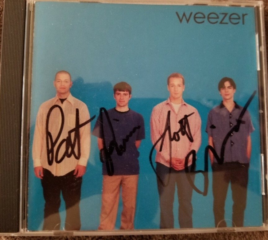 ✓Authentic Autographed Weezer Blue Album own a piece of 90's Rock