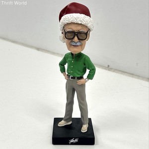 Stan Lee Marvel Royal Bobbles Bobblehead 2021 Santa Hat Holiday Figure Loose