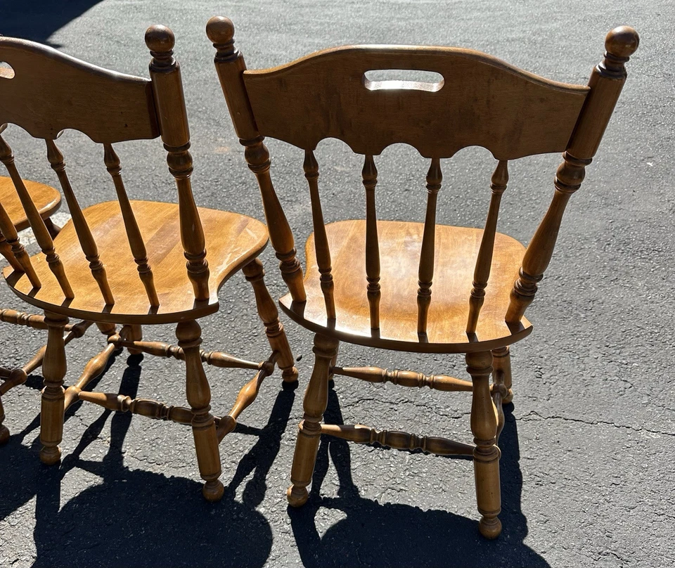 Ethan Allen Heirloom  Maple Wood Colonial Spindle Dining Chairs 10-6002 - Image 4 of 4