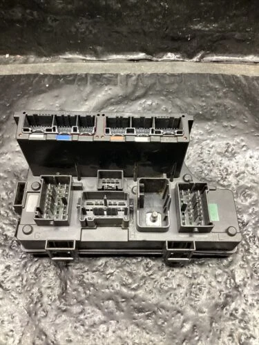 Nuevo para Jeep Compass Patriot 2015 OE reconstruido TIPM caja de fusibles 68232879 Foto 2 de 4